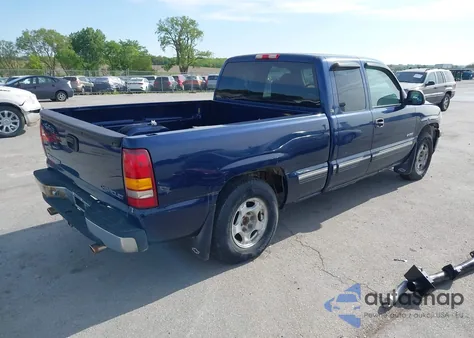 2000 Chevrolet Silverado 1500 Ls z USA, uszkodzony, nr VIN 2GCEK19T8Y1218822